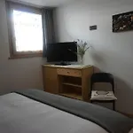 - Adri Apartment, Facing The Stelvio Slope 보르미오