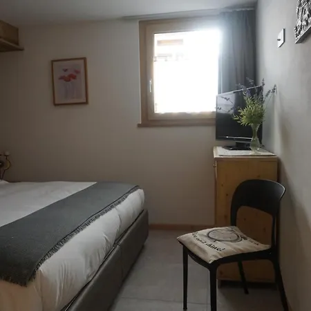 - Adri Apartment, Facing The Stelvio Slope Appartamento *